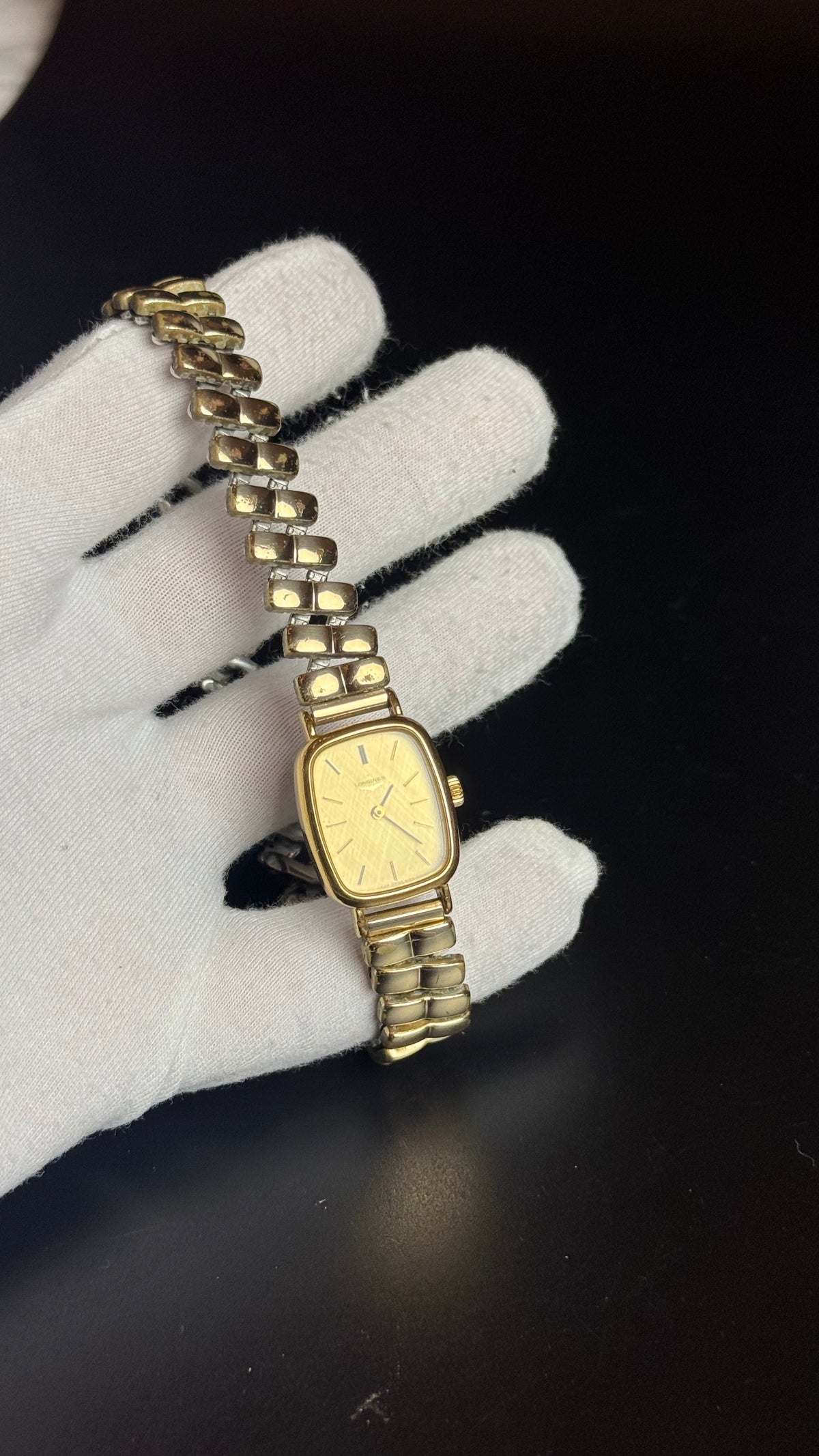 Longines – damski zegarek vintage z prostokątną kopertą