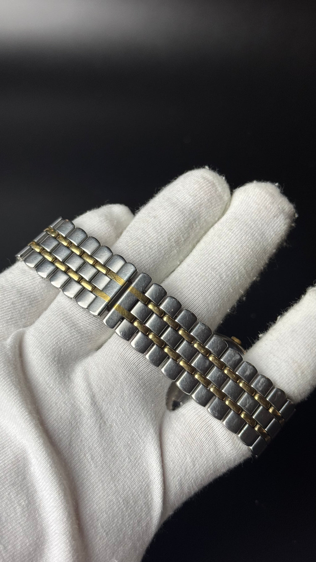 Yves Saint Laurent – zegarek vintage z szampańską tarczą na dwukolorowej bransolecie
