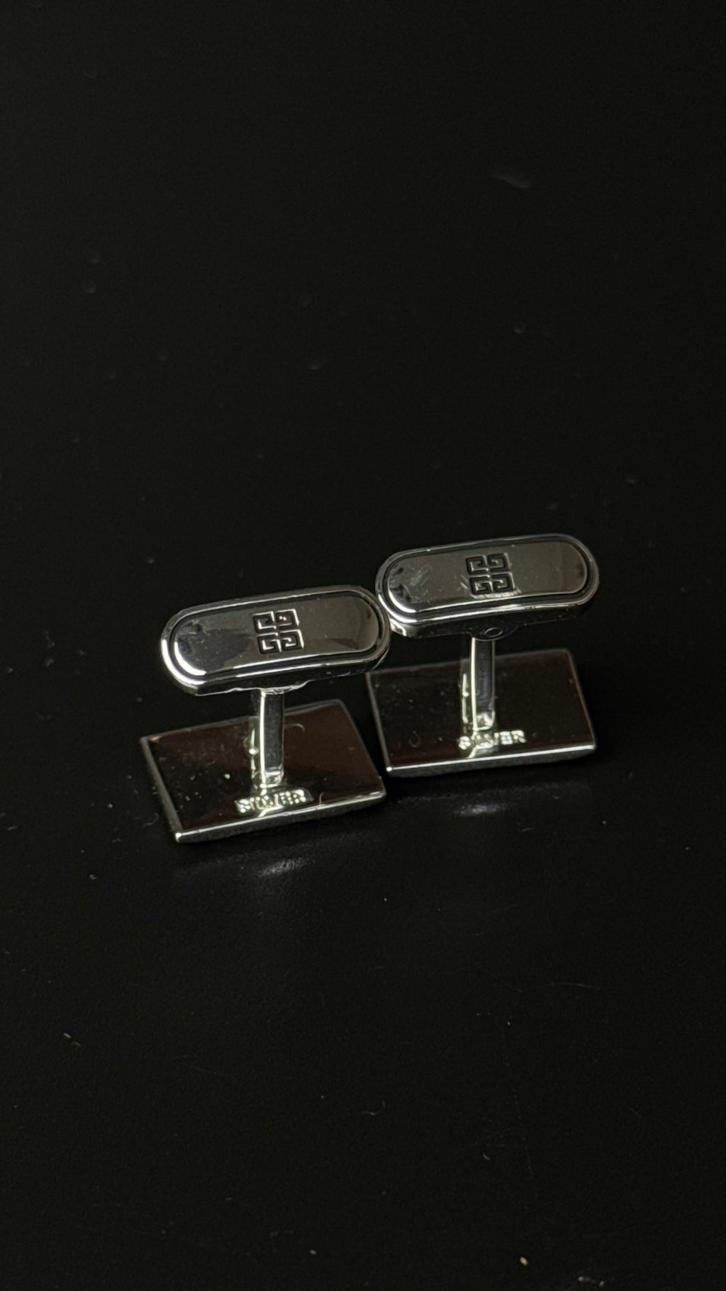 Givenchy – spinki do mankietów + spinka do krawata