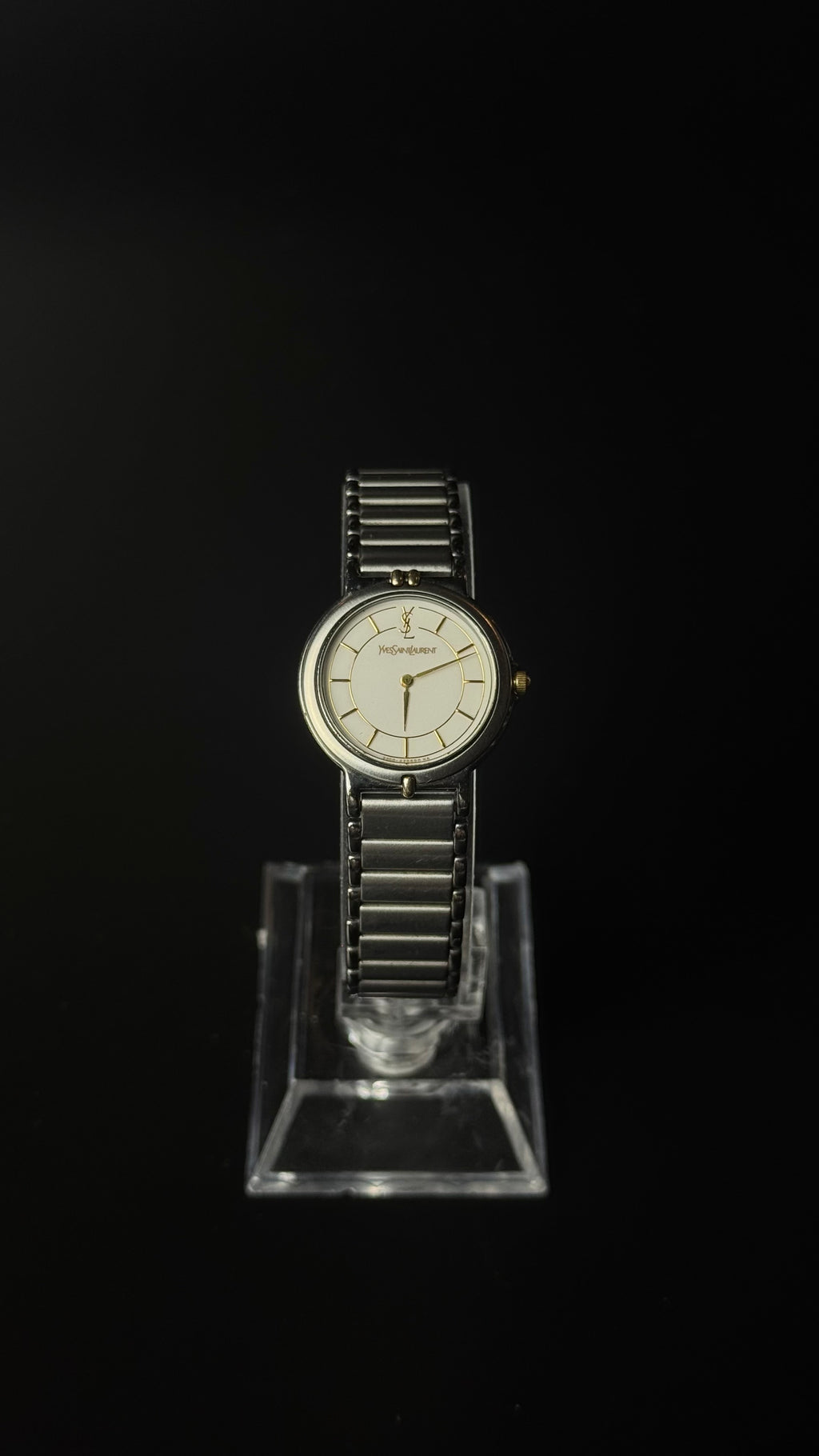 Yves Saint Laurent YSL – biała tarcza, srebrna bransoleta