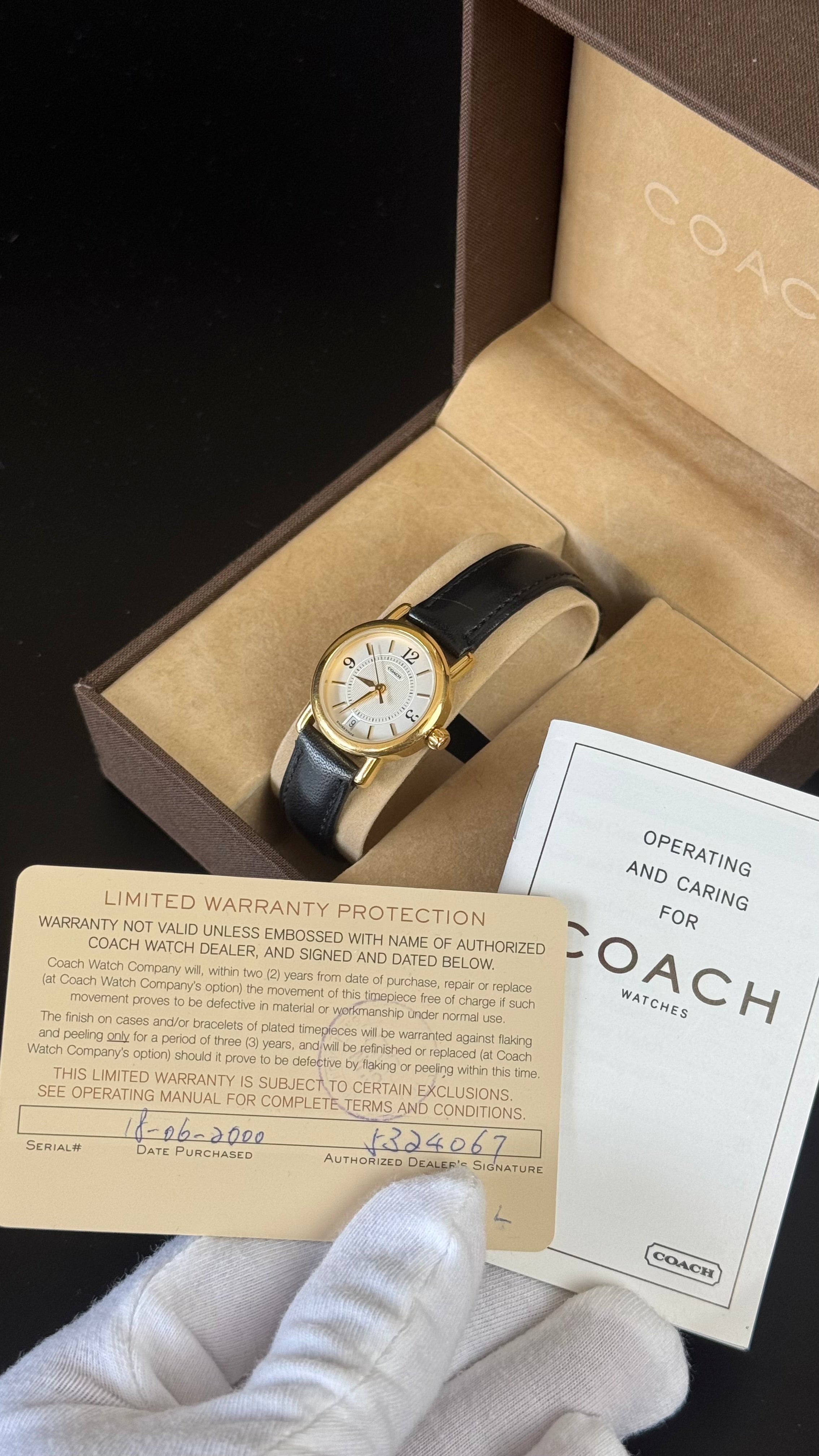 Coach W005 – damski zegarek Swiss Made
