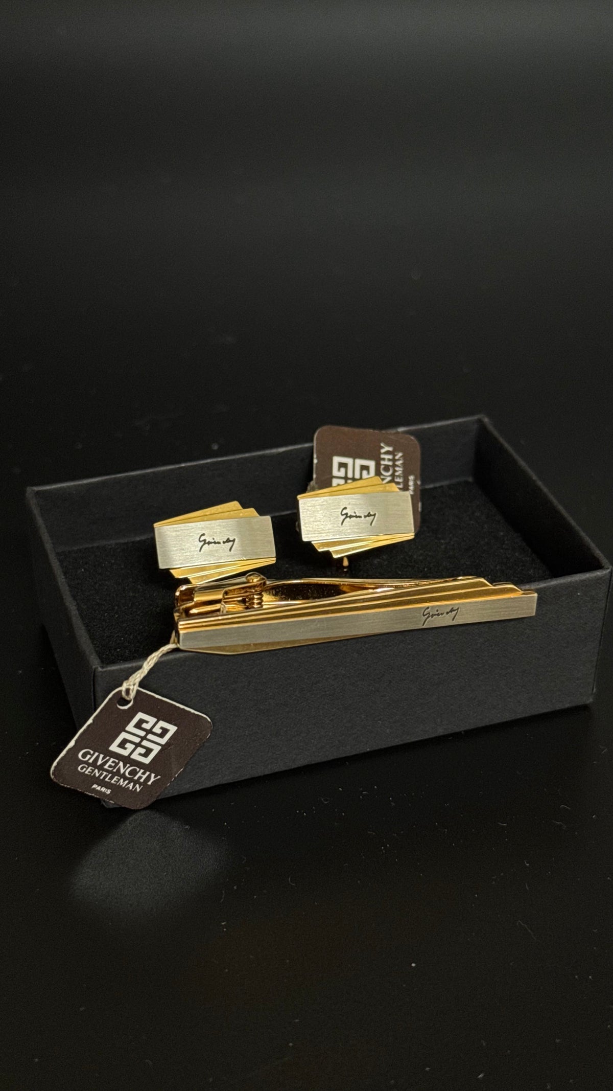 Givenchy – spinki do mankietów + spinka do krawata