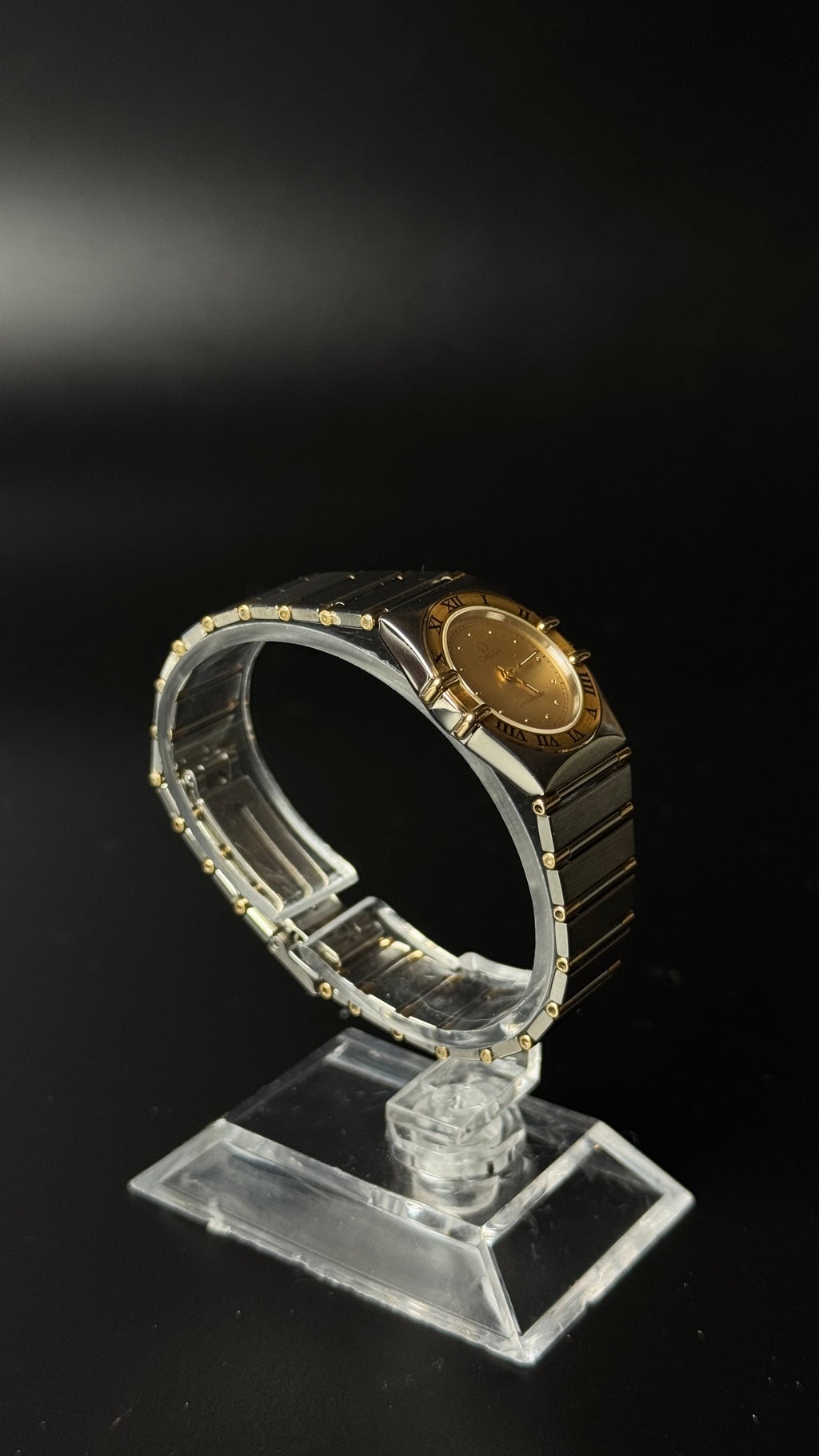 Omega Constellation – złota tarcza, srebrno-złota bransoleta