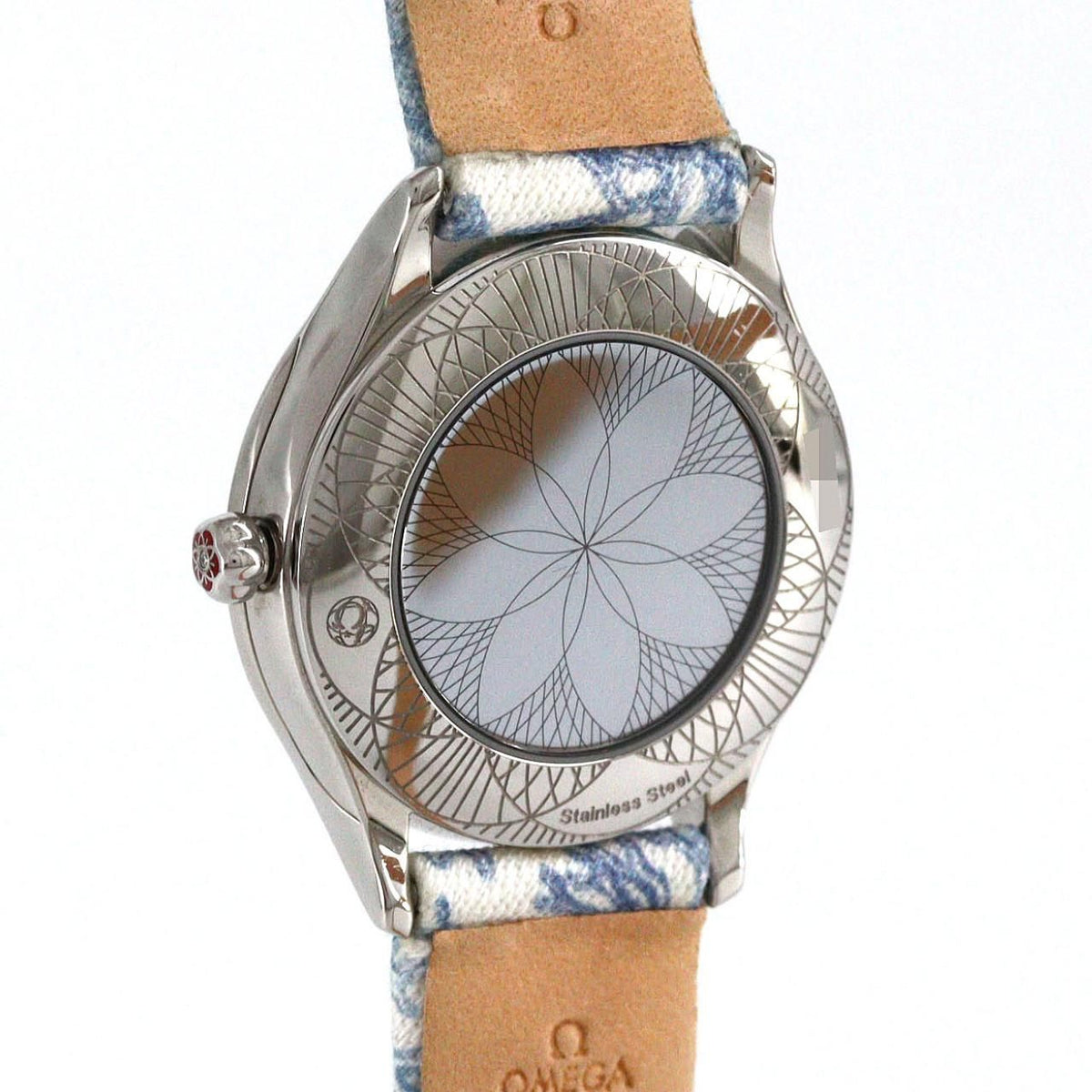 Omega De Ville Mini Trésor 428.17.26.60.04.001 – biała tarcza, diamenty, komplet z dodatkowym paskiem
