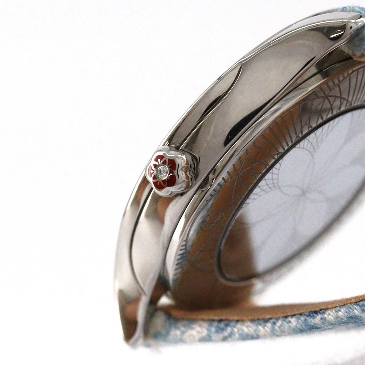 Omega De Ville Mini Trésor 428.17.26.60.04.001 – biała tarcza, diamenty, komplet z dodatkowym paskiem