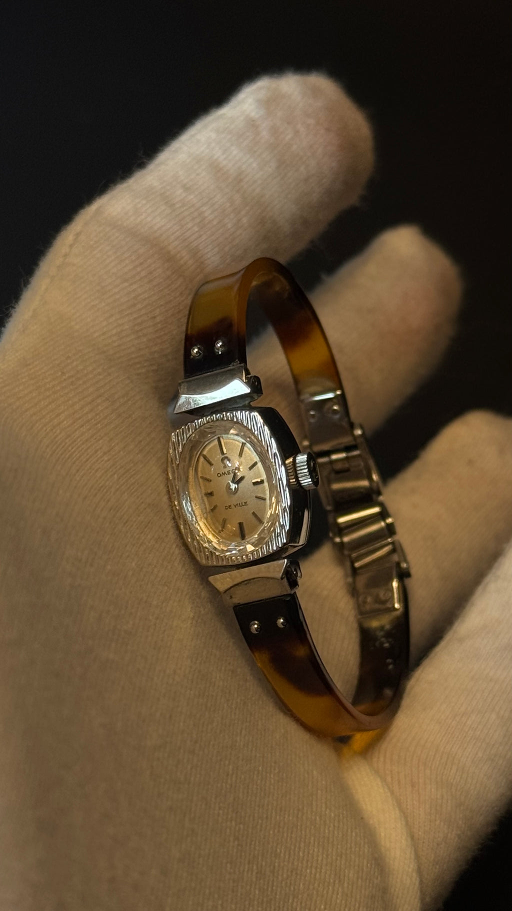 Omega De Ville Vintage – Tortoiseshell Bangle Watch