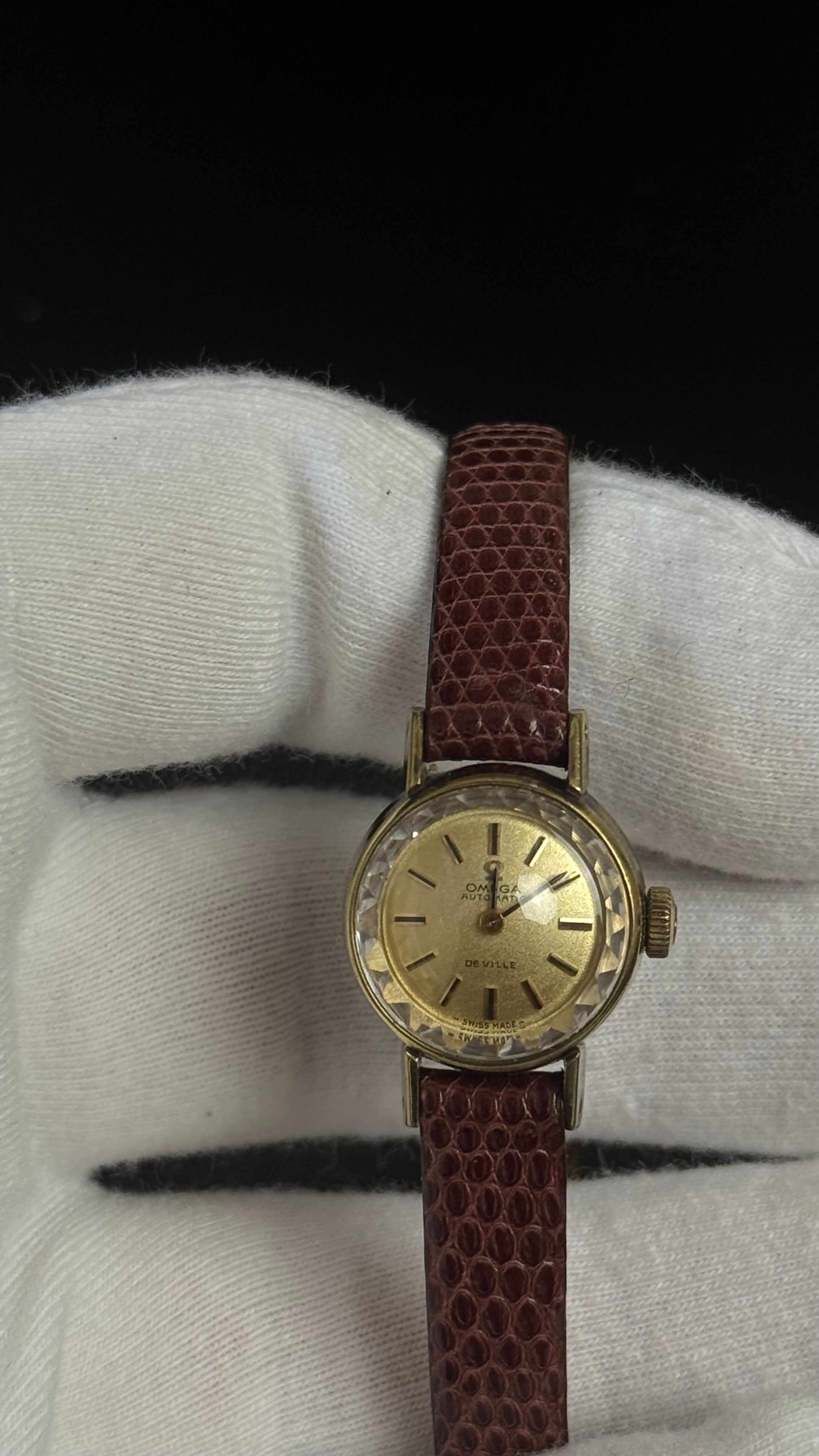 Zegarek koktajlowy Omega De Ville Automatic