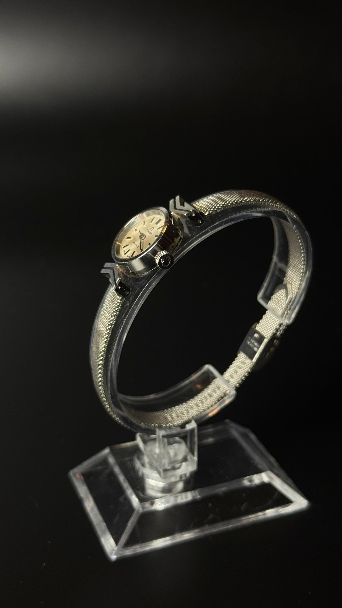 Omega De Ville – koktajlowy, szampańska tarcza, bransoleta mesh
