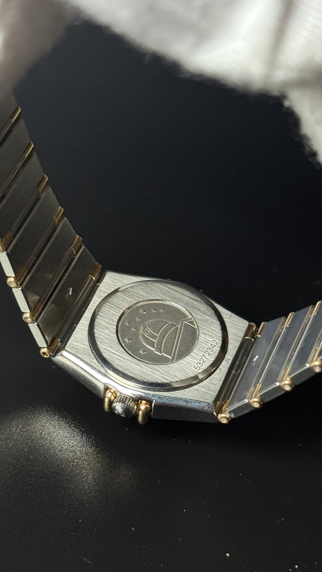 Omega Constellation – złota tarcza, srebrno-złota bransoleta