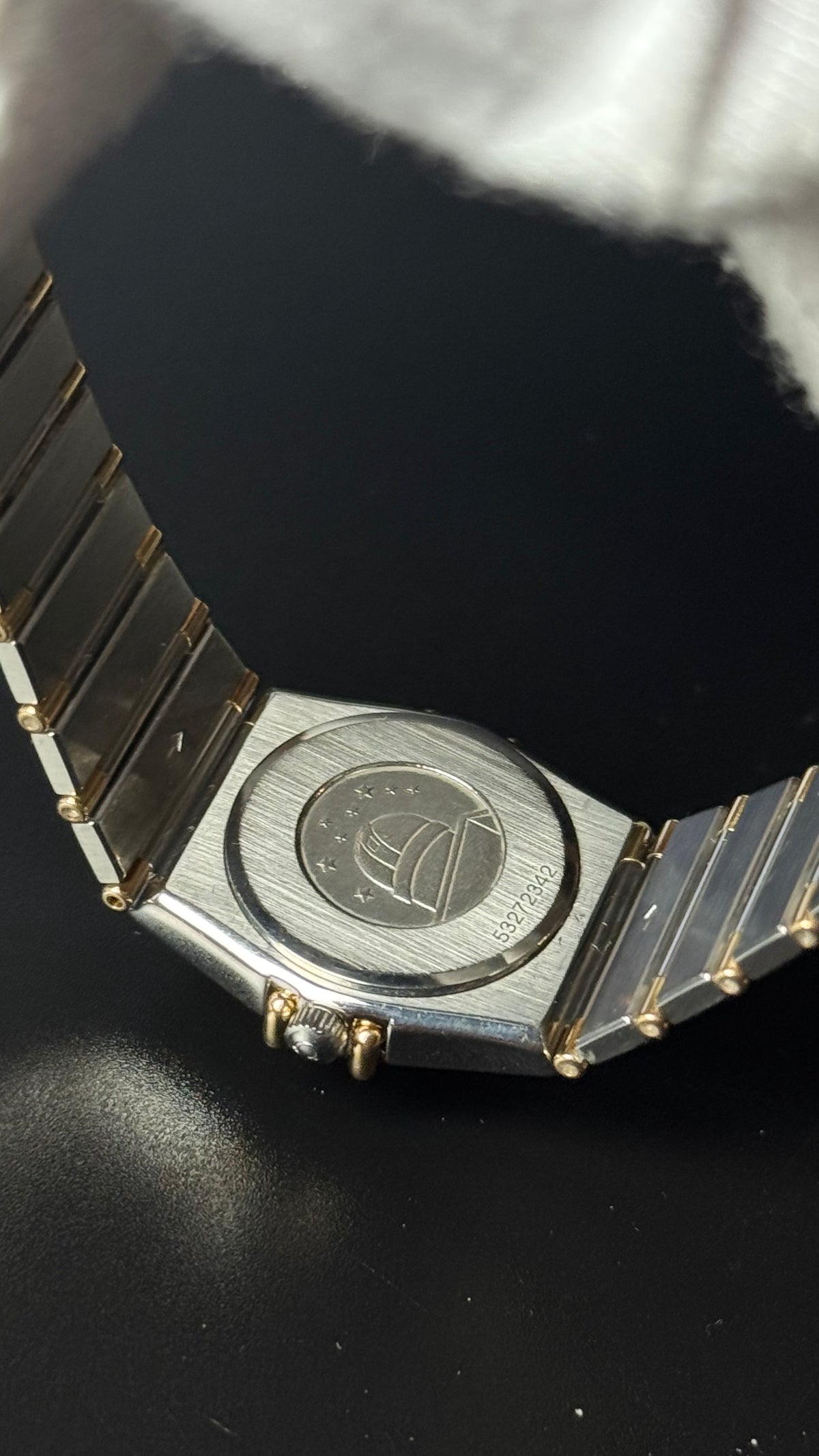 Omega Constellation – złota tarcza, srebrno-złota bransoleta
