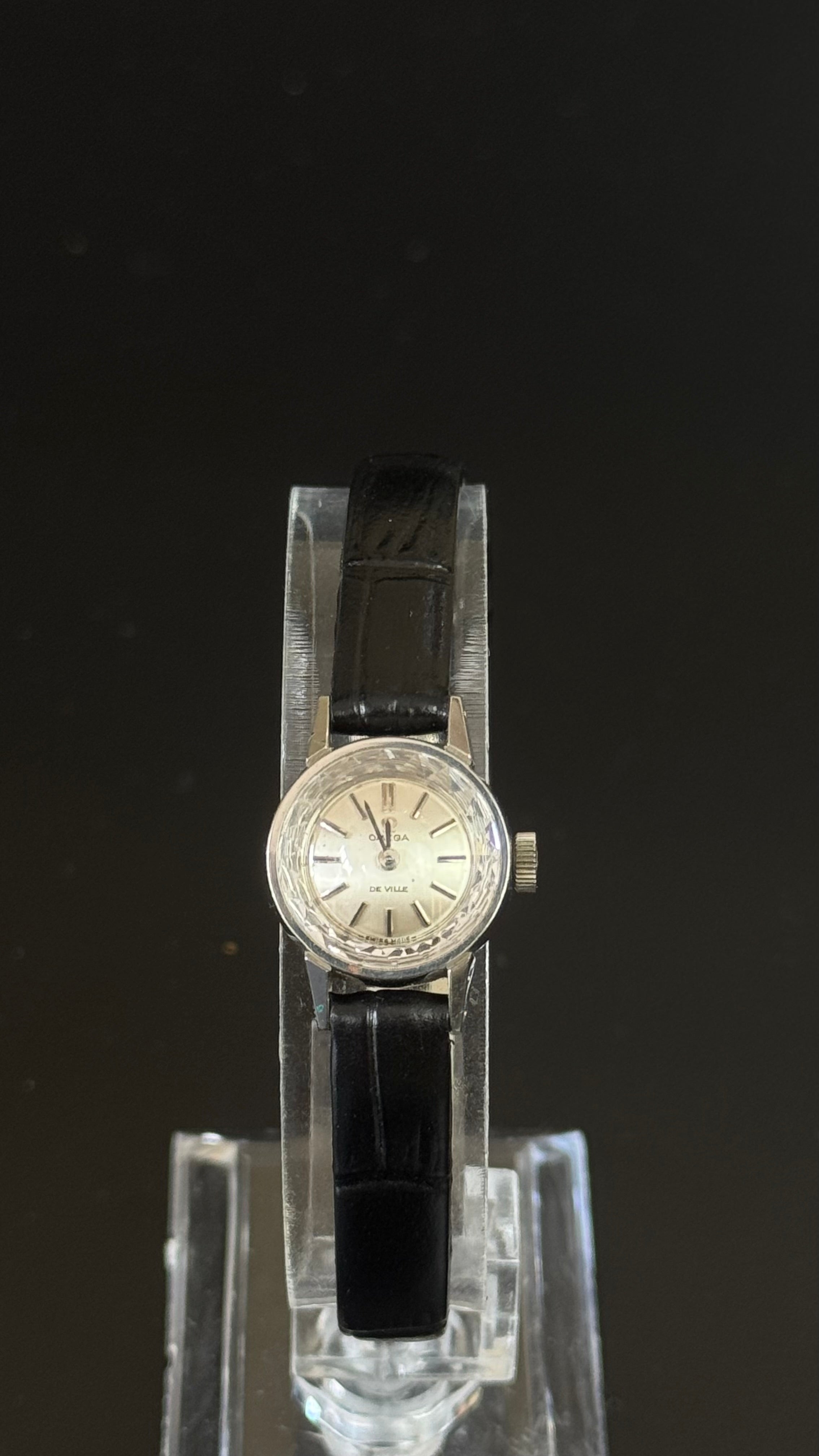 Zegarek koktajlowy Omega De Ville