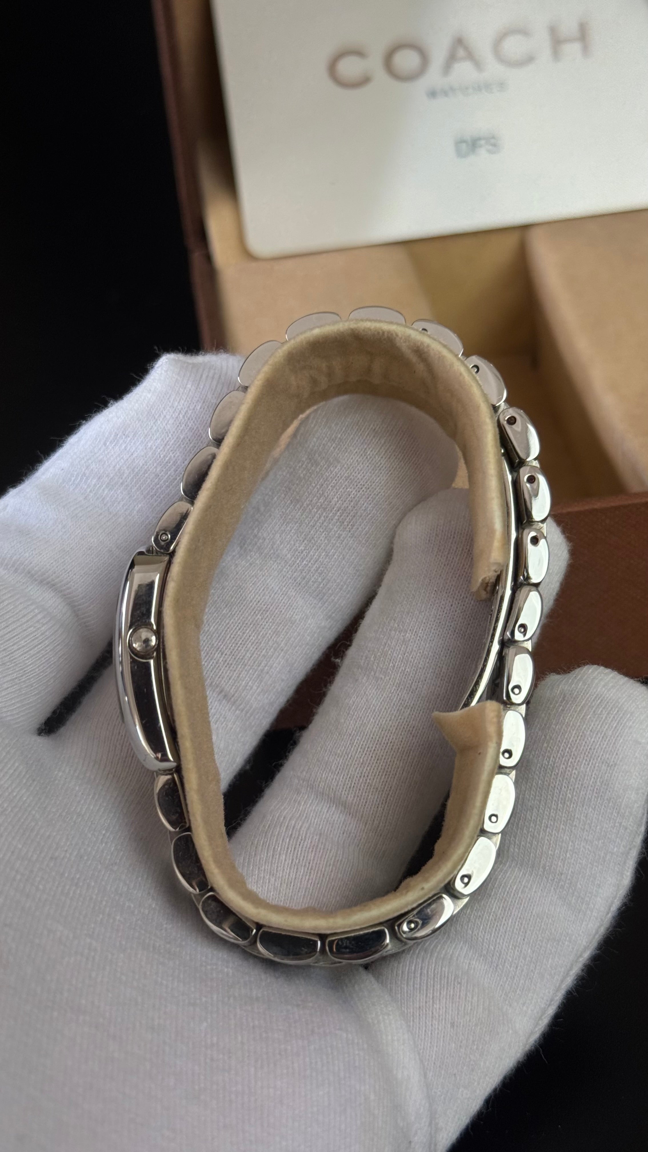 Coach W002A – damski zegarek Swiss Made