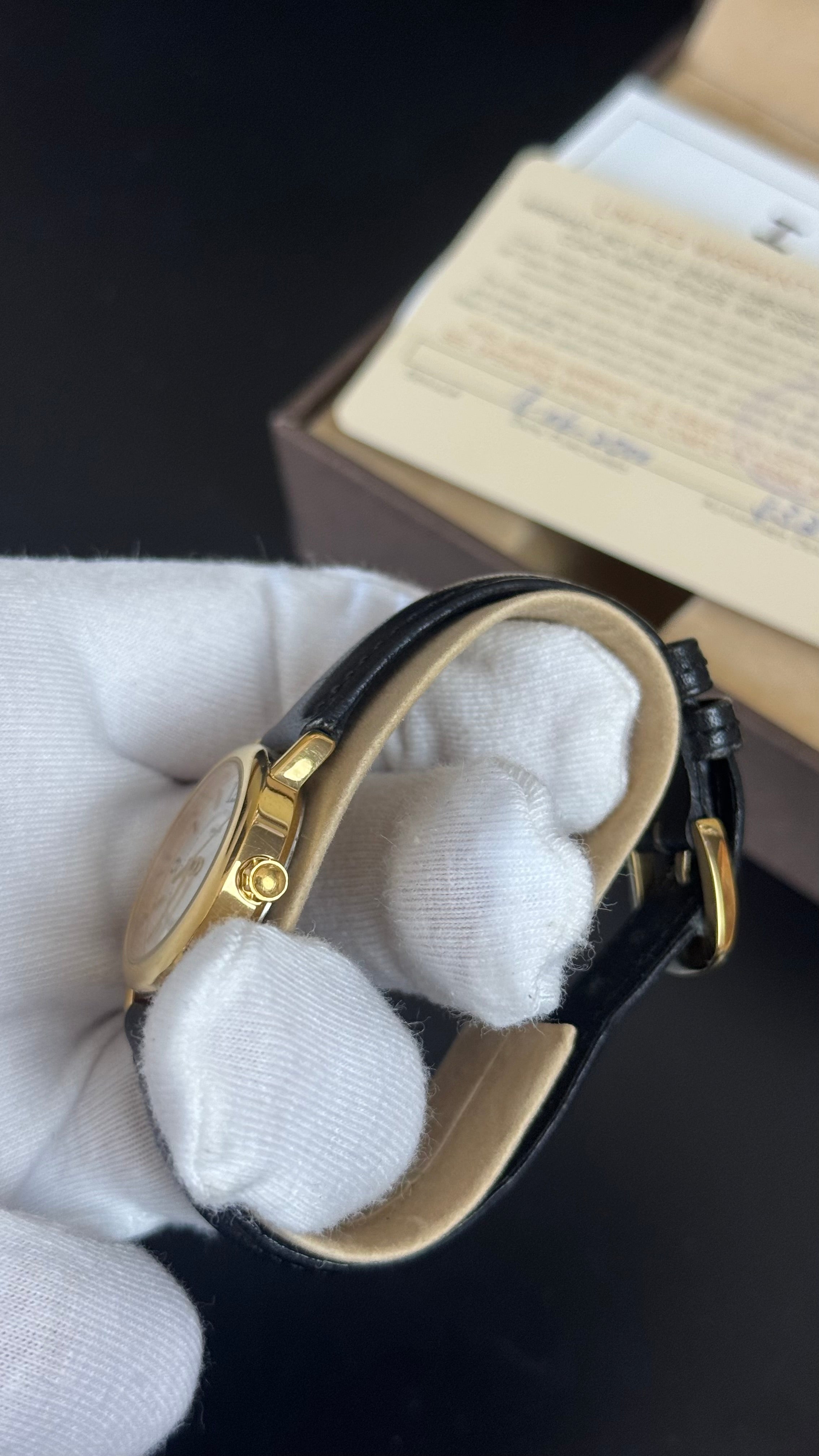 Coach W005 – damski zegarek Swiss Made