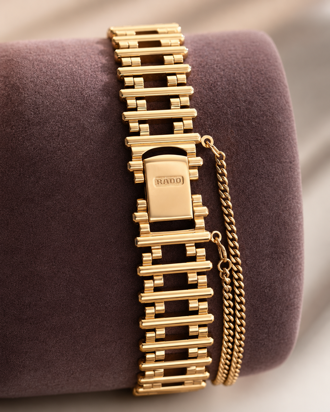 Rado Kwarcowy z falowany bezel