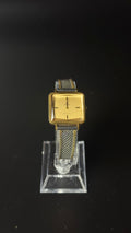 Omega De Ville – kwadratowy zegarek vintage ze złotą tarczą na dwukolorowej bransolecie