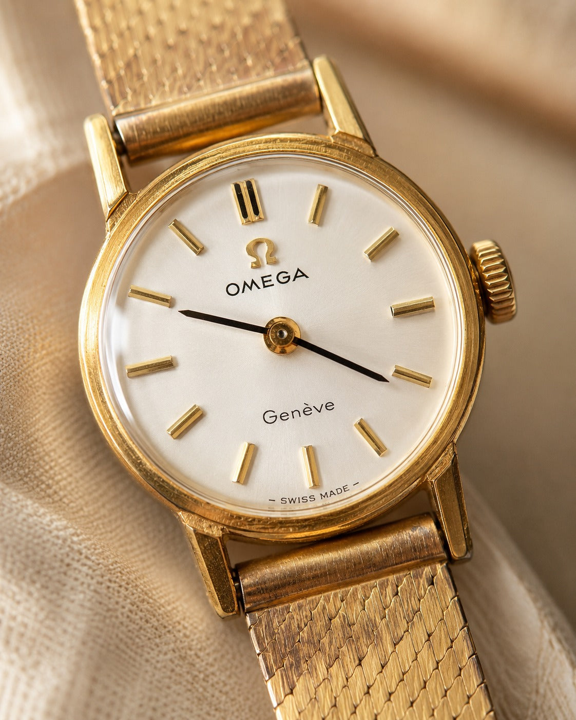 Omega Genève — damski zegarek koktajlowy